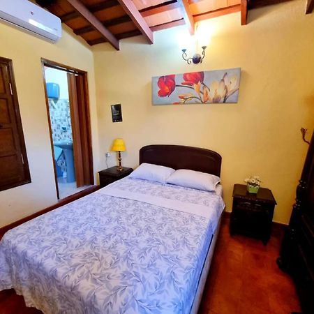 Hostal Mi Lugar Vintage أسونسيون المظهر الخارجي الصورة