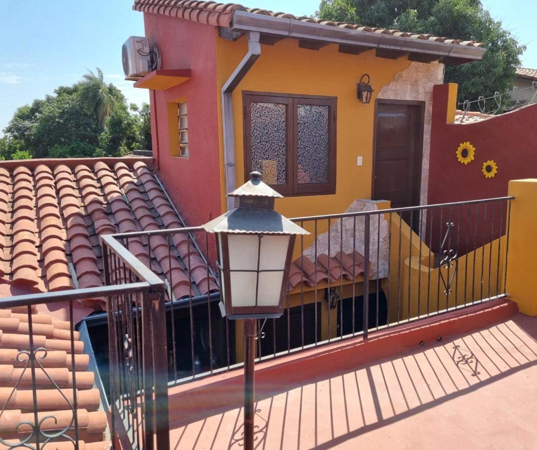 Hostal Mi Lugar Vintage أسونسيون المظهر الخارجي الصورة