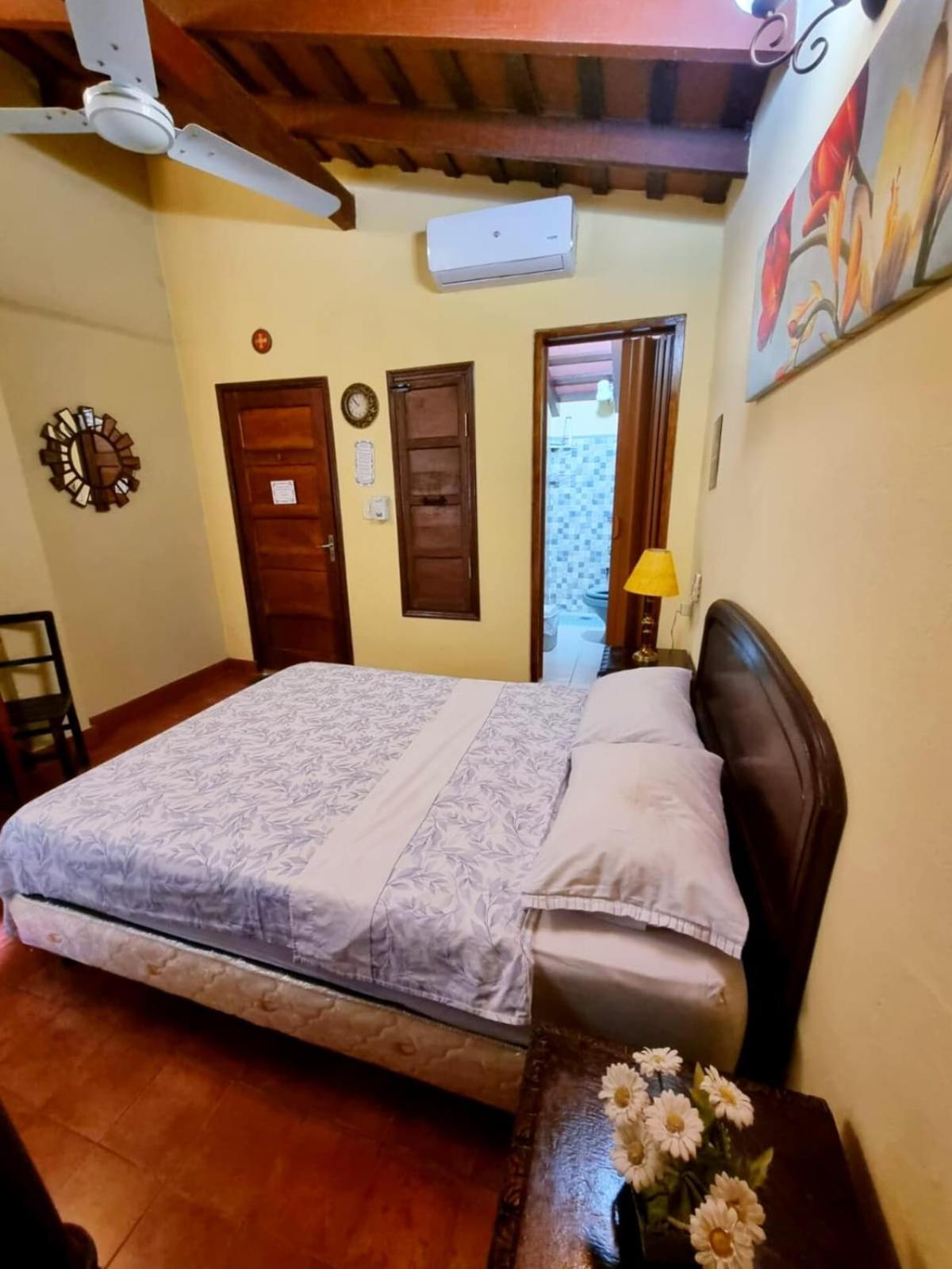 Hostal Mi Lugar Vintage أسونسيون المظهر الخارجي الصورة